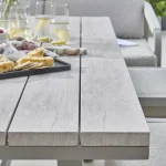 Cormo dining table